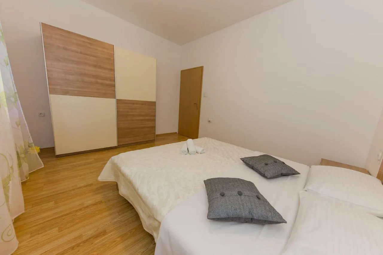 Apartman Jelena 2 Apartment Kastela 0*,  Croatia