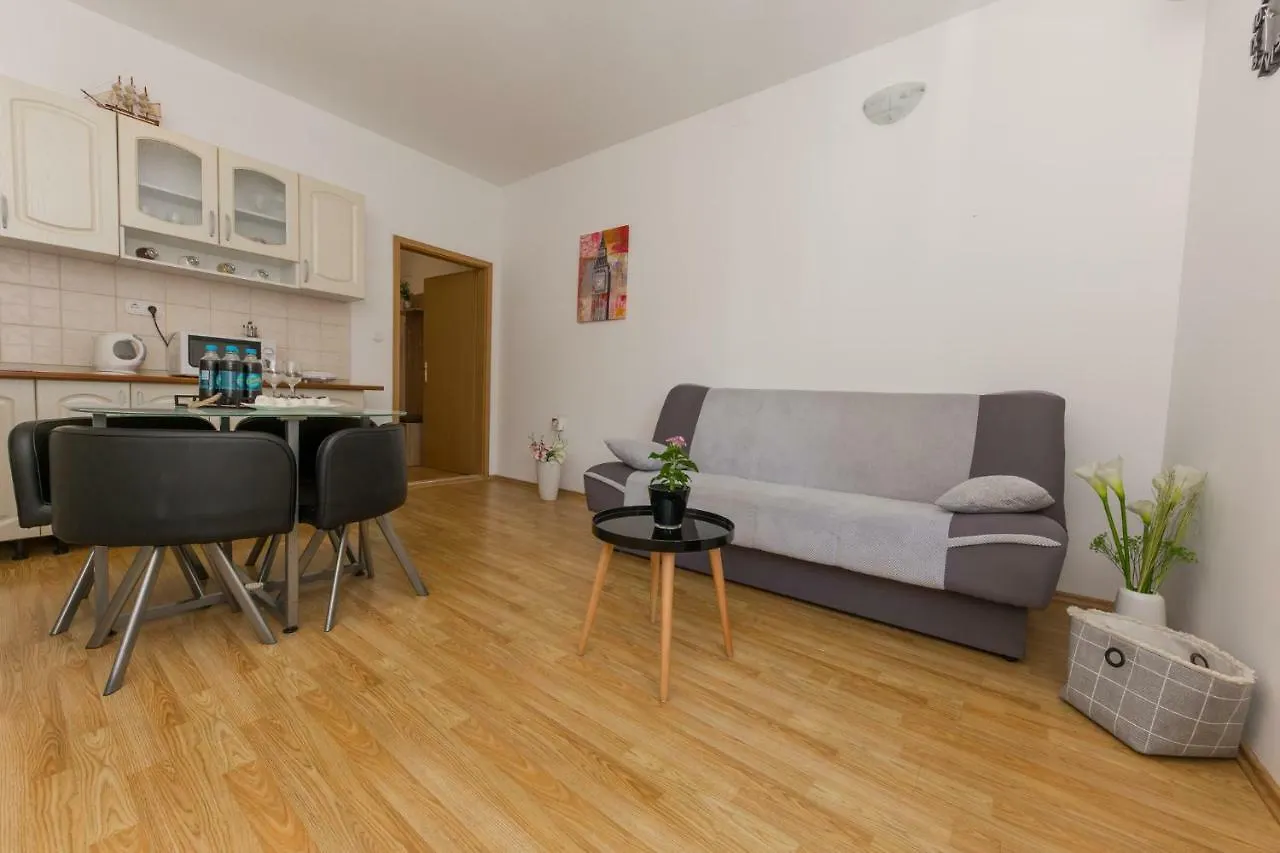 Apartman Jelena 2 Apartment Kastela 0*,