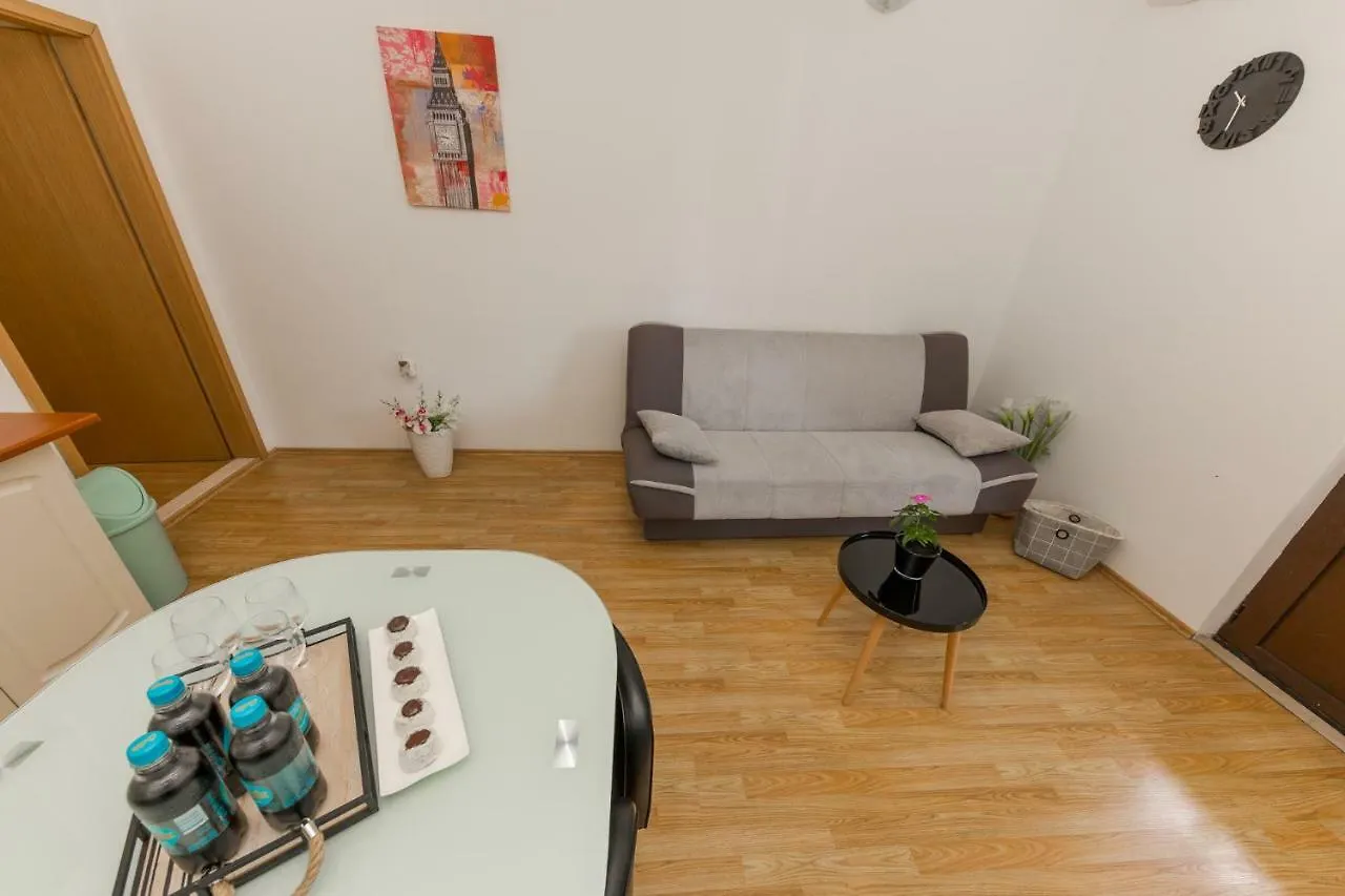 Apartman Jelena 2 Apartment Kastela
